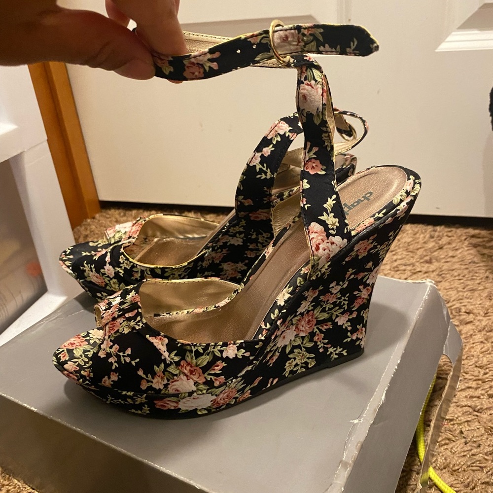 Black Floral Wedge